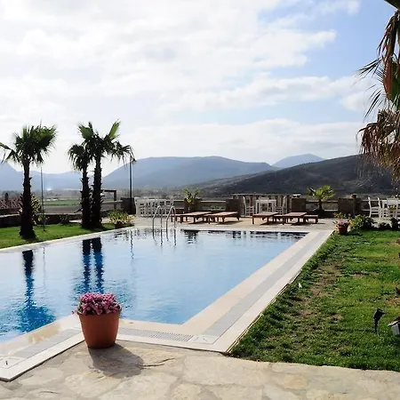Anemos Otel 3*